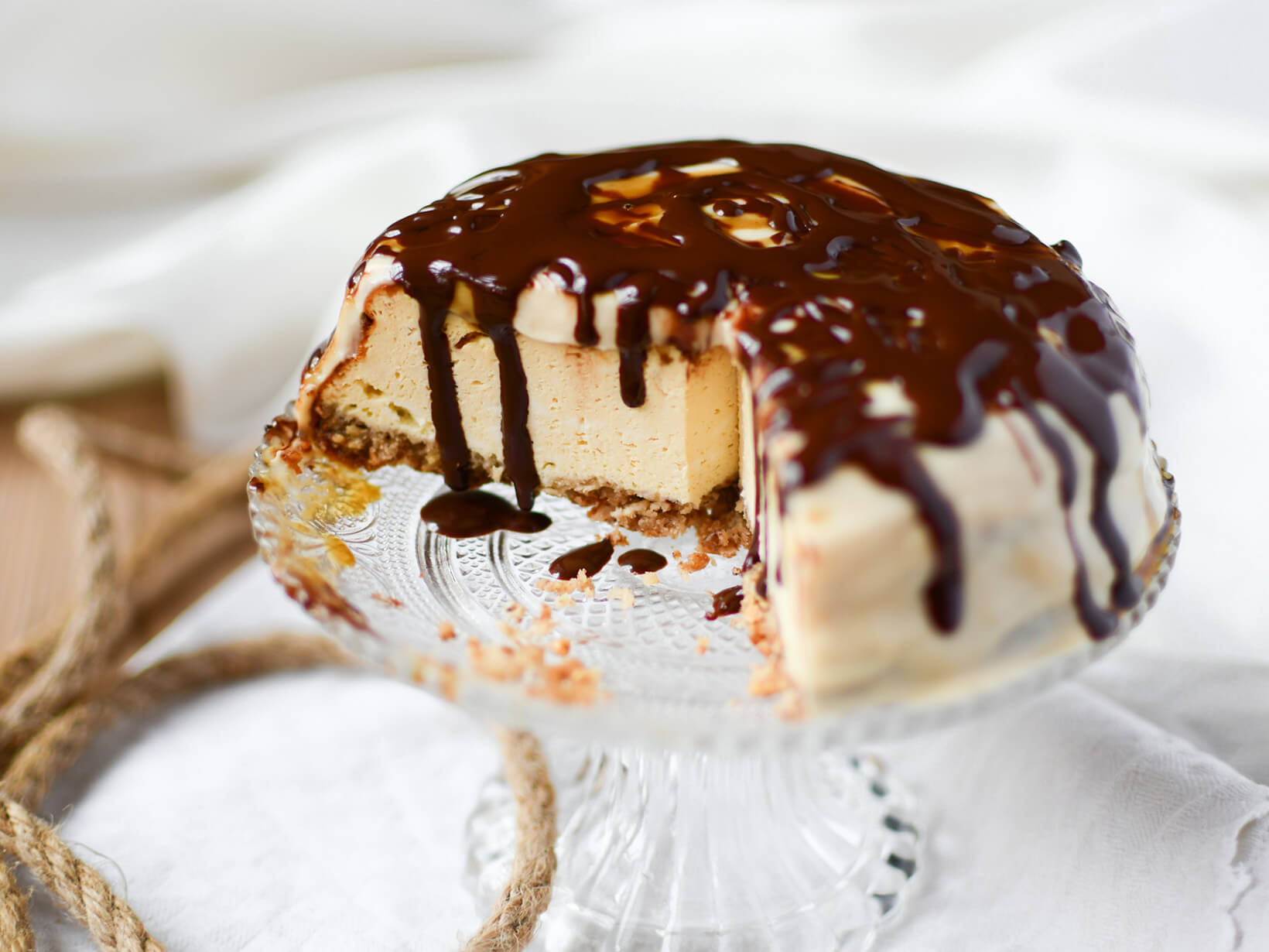 Karamellcheesecake, Käsekuchen, Topfentorte, Topfentorte mit Karamellsauce, Käsekuchen mit Karamellsauce, Karamell Käsekuchen, Karamell Topfentorte, Caramel Cheesecake, Cheesecake Caramel